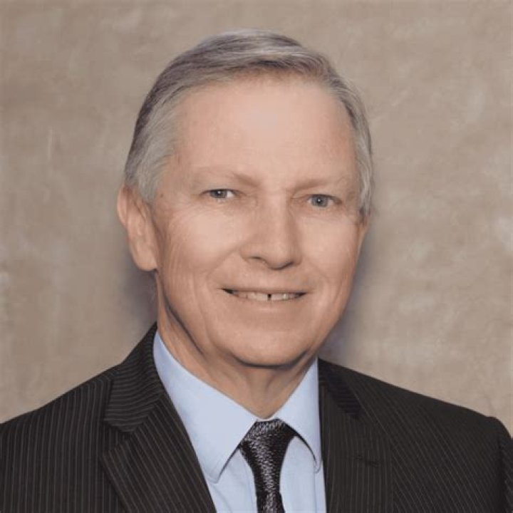 Can a felon be a process server in Texas?