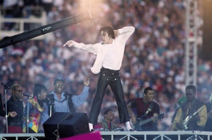 Did Michael Jackson ever perform at Disneyland?
