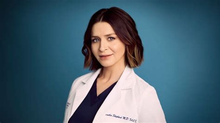 Does Caterina Scorsone speak French?