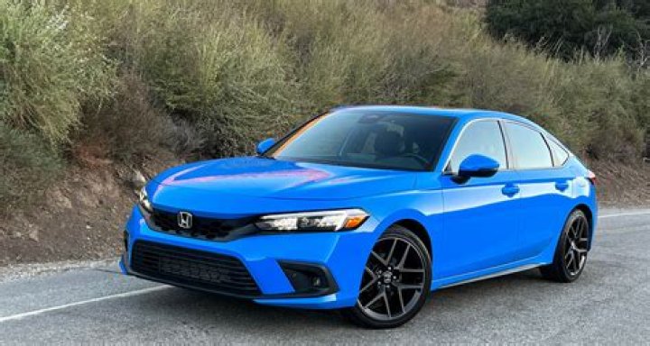 Does the 2015 Honda Civic LX have VTEC?