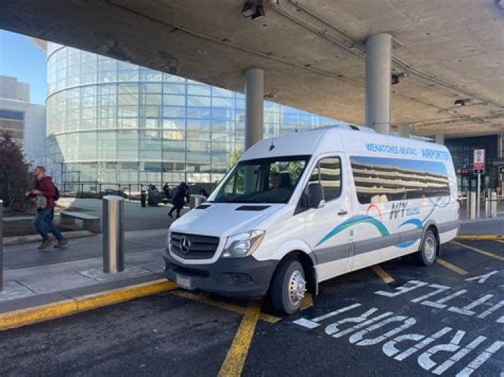 How do I get from Wenatchee to Seattle?