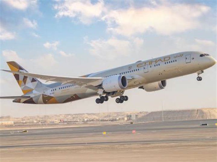 Is Etihad still flying to Australia?