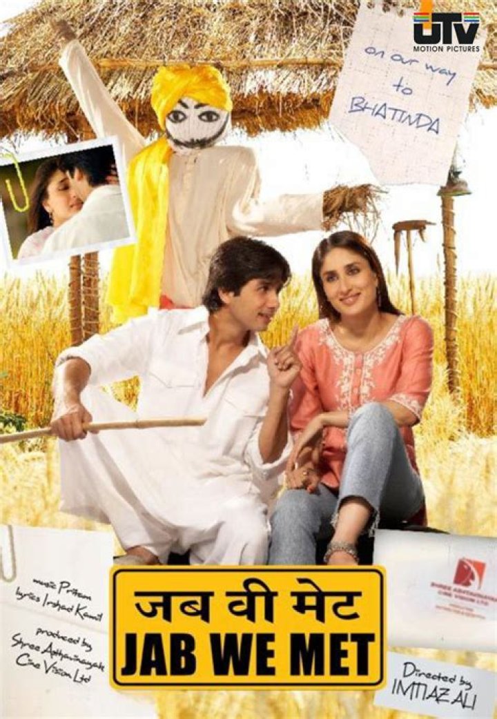 Is Jab We Met hit or flop?