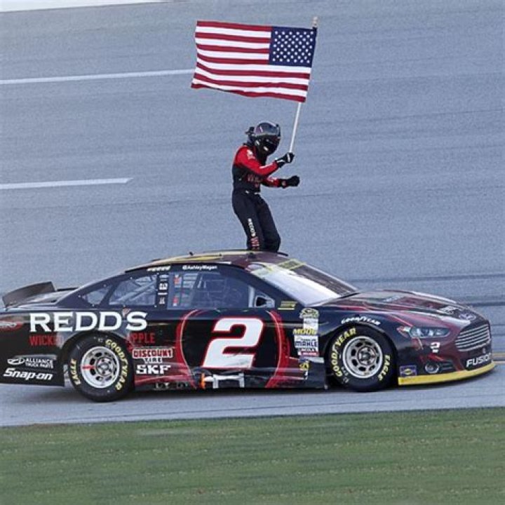 Is Jamie McMurray retired from Nascar?