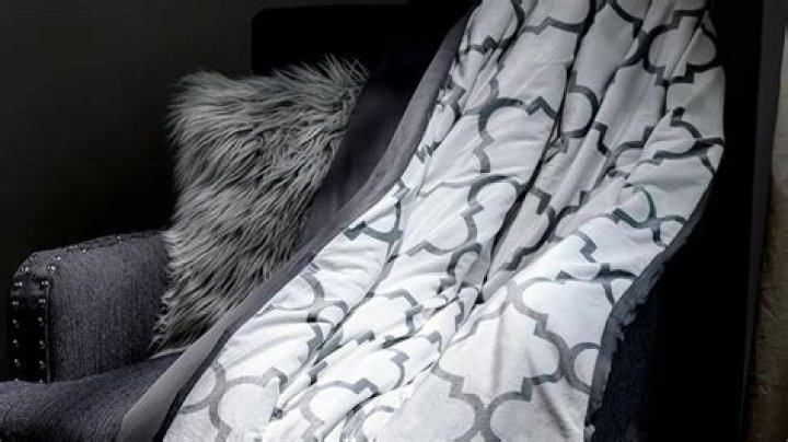 Is Luxome a good weighted blanket?