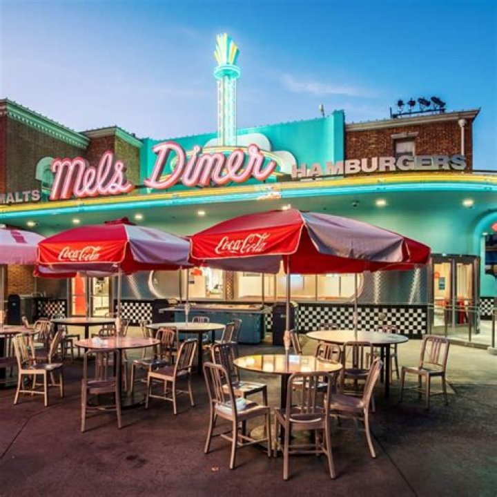 Is Mel's Diner from American Graffiti still open?
