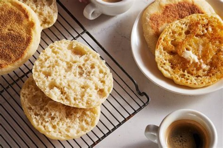 What do you put on top of English muffins?