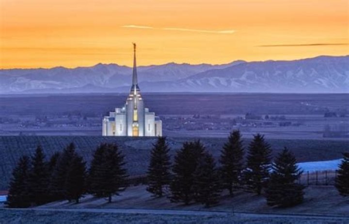 What is the altitude of Rexburg Idaho?