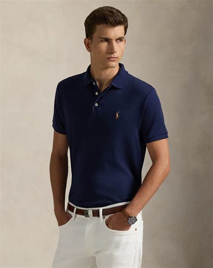 What is the difference between classic fit and custom fit Ralph Lauren?