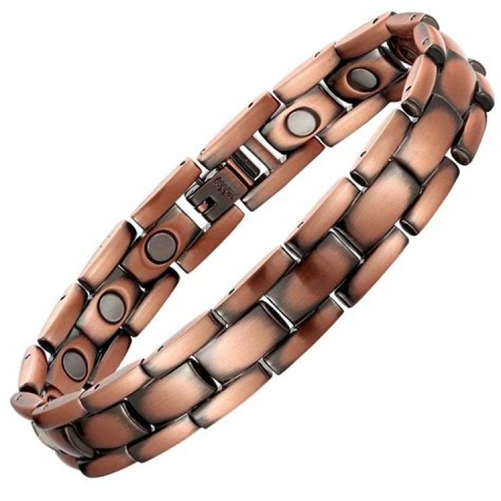 What jewelry is magnetic?