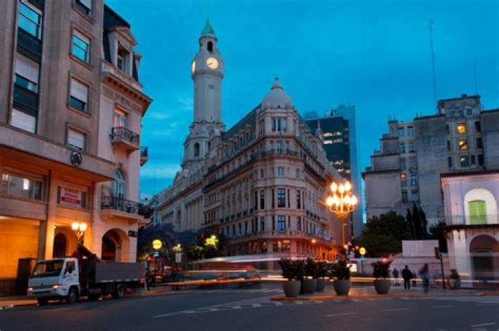 Where can I go in Buenos Aires at night?