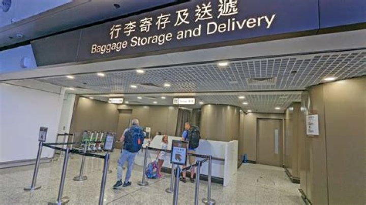 Where can you leave luggage in Hong Kong?