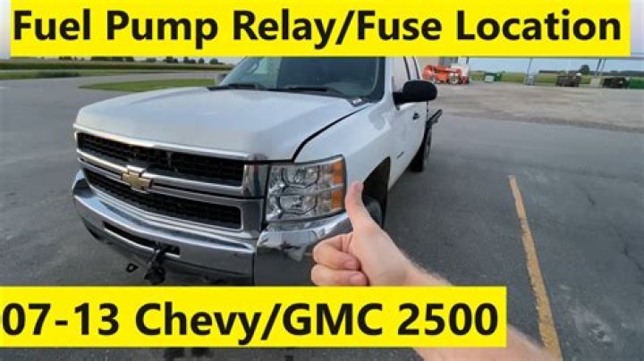 Where is the fuel pump relay located on a 2008 Dodge Avenger?