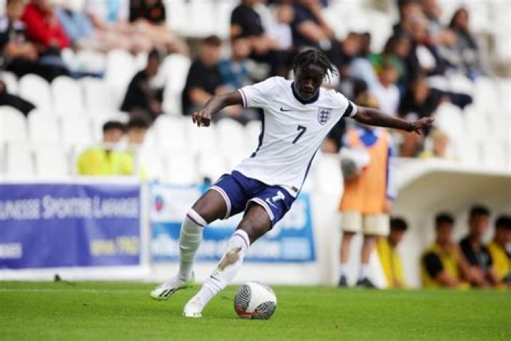 Who did Mateus play for?